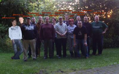 Clantreffen-2013-Unnau-Gruppenfoto-mit-Namen.jpg